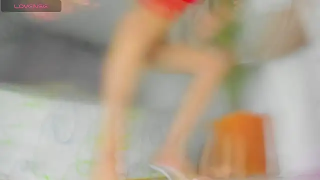 khalyn jenner online show from 09-30-25, 10:05