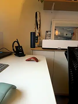 GrowHuge online show from 11-03-25, 01:58