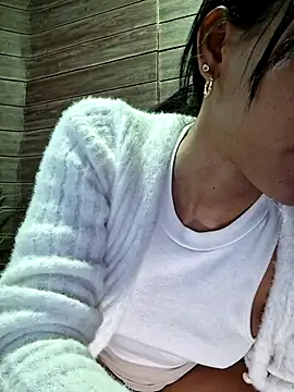 Snapshot of Doll_Loren chatting on 10-02-25, 03:48 Doll Loren online show from 10-02-25, 03:48