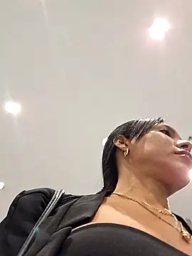 Snapshot of Doll_Loren chatting on 09-16-25, 02:51 Doll Loren online show from 09-16-25, 02:51