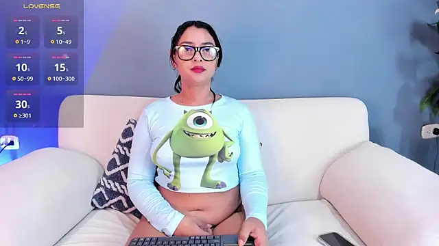 Snapshot of mensia_hernandz chatting on 02-14-25, 01:40 mensia hernandz online show from 02-14-25, 01:40
