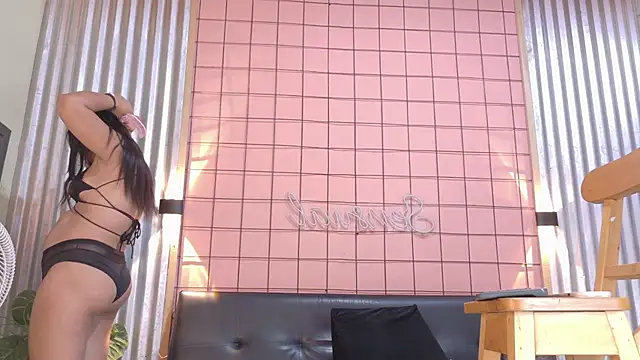 mensia hernandz online show from 11-27-25, 01:33