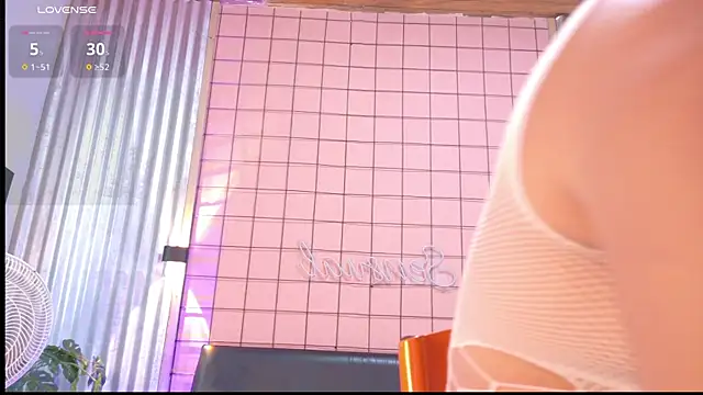 mensia hernandz online show from 11-04-25, 01:26