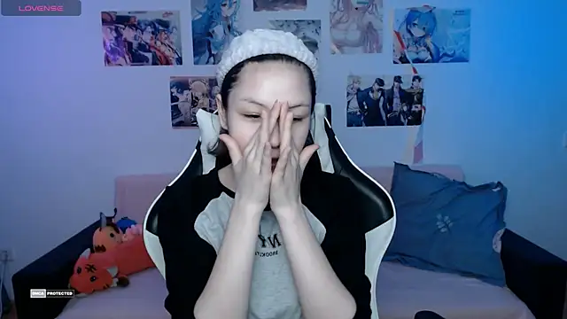 HugoMin online show from 12-23-24, 05:28