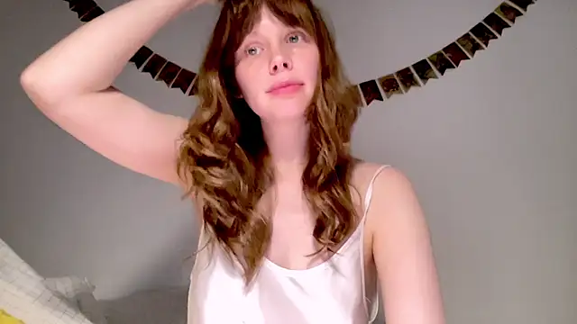 Nikki Mimimi online show from 12-18-25, 10:08