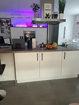 German Milf online show from 10-26-25, 01:44