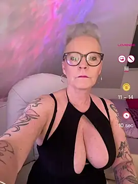 German Milf online show from 05-06-26, 01:26