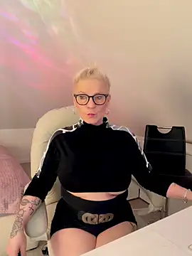 German Milf online show from 03-08-26, 02:09