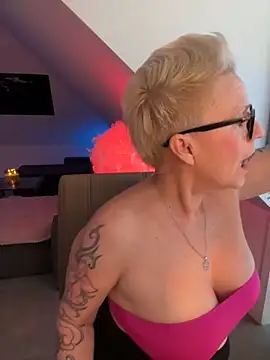 German Milf online show from 11-08-25, 01:47