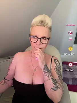 German Milf online show from 06-08-26, 09:32