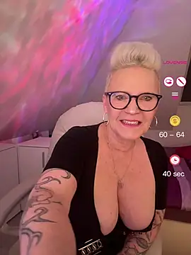 German Milf online show from 05-21-26, 01:19
