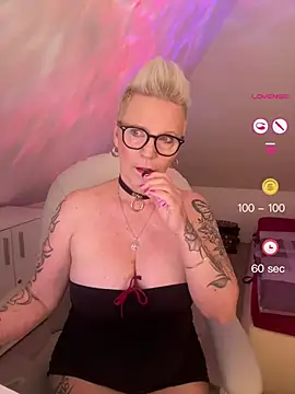 German Milf online show from 06-03-26, 12:50