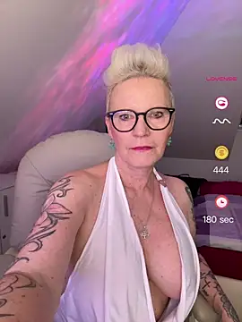 German Milf online show from 05-30-26, 12:44