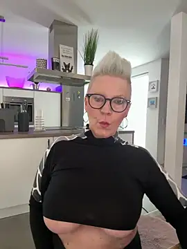 German Milf online show from 05-14-26, 01:08