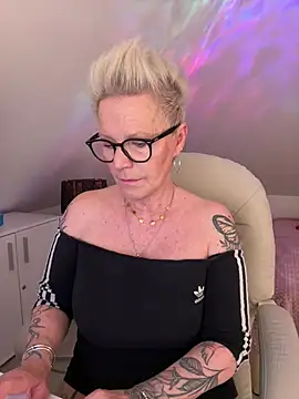 German Milf online show from 04-07-26, 12:51