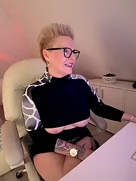 German Milf online show from 02-11-26, 01:55