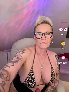 German Milf online show from 05-05-26, 01:03