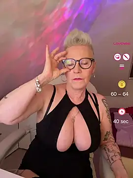 German Milf online show from 05-16-26, 12:48