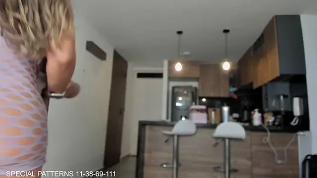 daniela henao online show from 02-24-26, 11:16