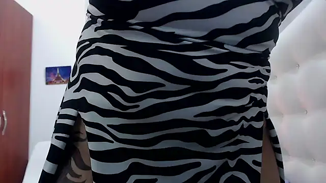 Snapshot of hornywife_ chatting on 09-18-25, 06:55 hornywife online show from 09-18-25, 06:55