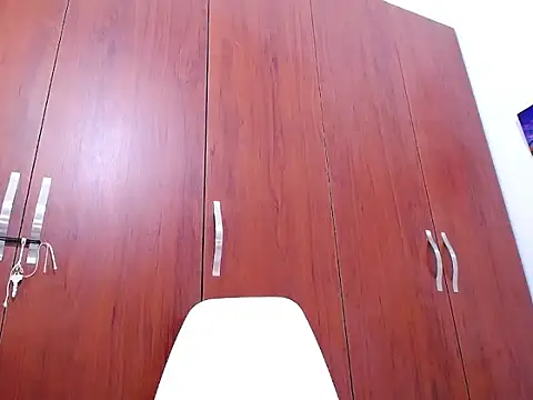 Snapshot of hornywife_ chatting on 10-06-25, 06:30 hornywife online show from 10-06-25, 06:30