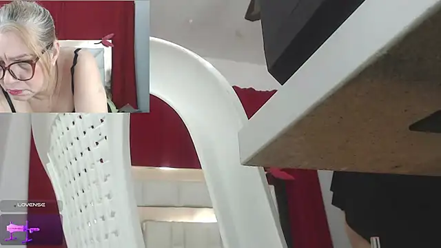 Snapshot of candyrojas chatting on 02-28-26, 08:36 candyrojas online show from 02-28-26, 08:36