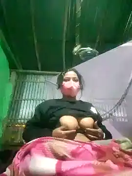 Shristiprakash0 online show from 01-17-25, 05:19