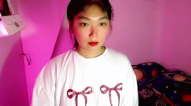 TR4NSCUTI3 online show from 02-26-25, 09:53