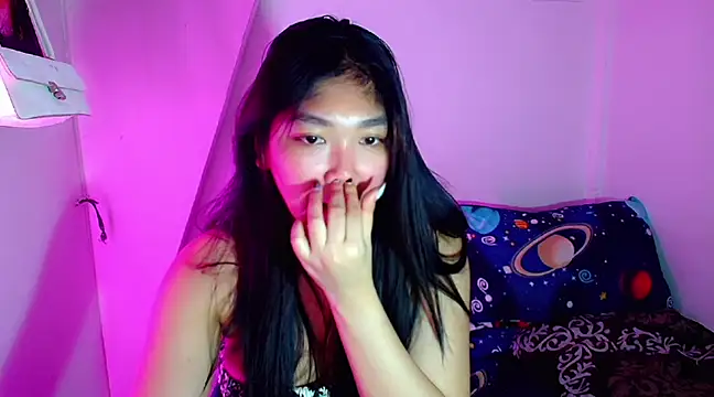 TR4NSCUTI3 online show from 02-26-25, 02:08