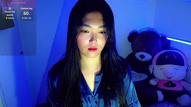 TR4NSCUTI3 online show from 09-11-25, 11:54