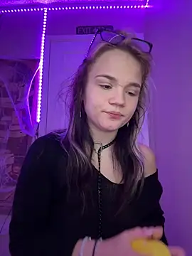 Cutiepiespanks online show from 11-04-25, 08:34