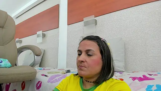 allice green online show from 12-17-25, 01:32