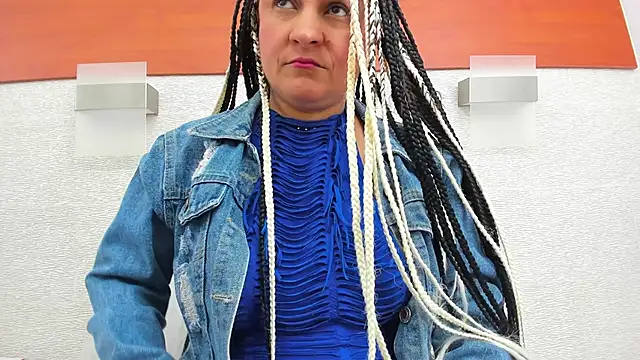 allice green online show from 10-20-25, 02:46