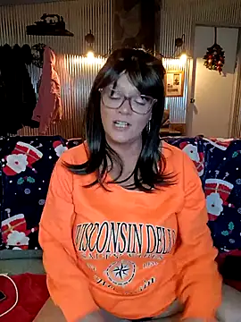 Snapshot of cowgirlc chatting on 12-07-24, 02:03 cowgirlc online show from 12-07-24, 02:03