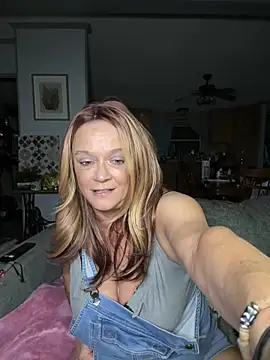 cowgirlc online show from 03-26-26, 02:32