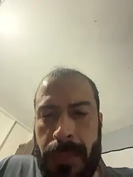 Snapshot of JayJayRod chatting on 03-05-26, 03:19 JayJayRod online show from 03-05-26, 03:19