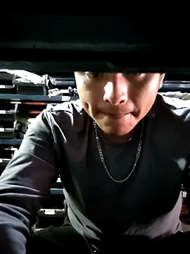 000002m online show from 11-04-25, 03:38