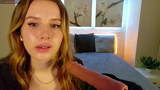 Betty June online show from 04-09-26, 08:48