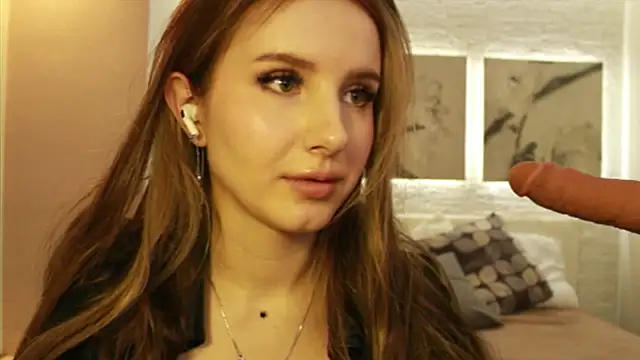 Snapshot of Betty_June chatting on 03-14-25, 12:21 Betty June online show from 03-14-25, 12:21