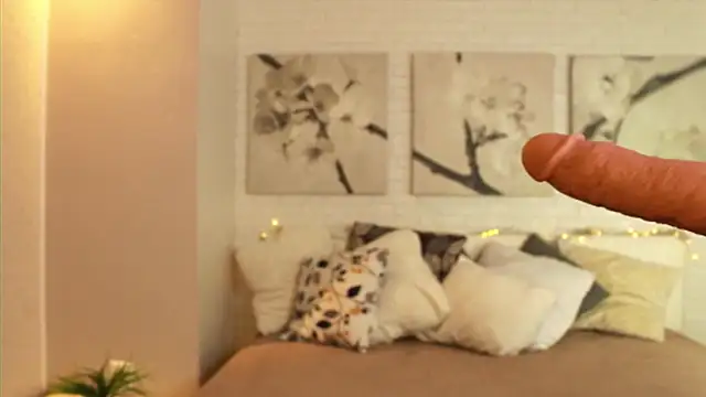 Snapshot of Betty_June chatting on 03-03-25, 12:12 Betty June online show from 03-03-25, 12:12