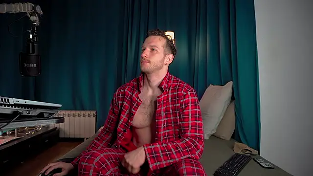 VIktorSecret online show from 02-18-26, 03:48