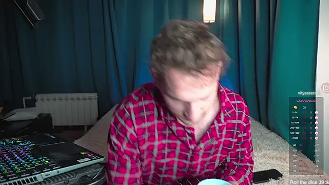 VIktorSecret online show from 11-20-25, 04:24