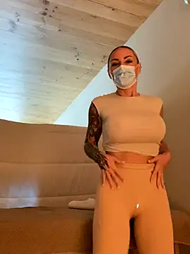 EmaSalis online show from 10-13-25, 09:22