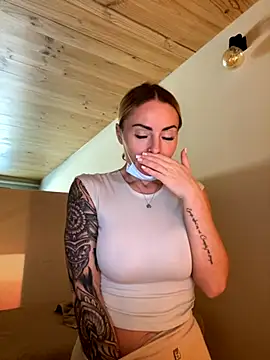 EmaSalis online show from 10-17-25, 10:50