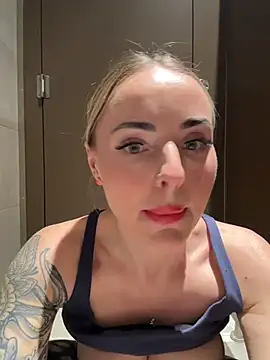 EmaSalis online show from 03-12-26, 08:24