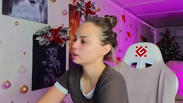 Misss Vikk online show from 12-18-25, 06:40