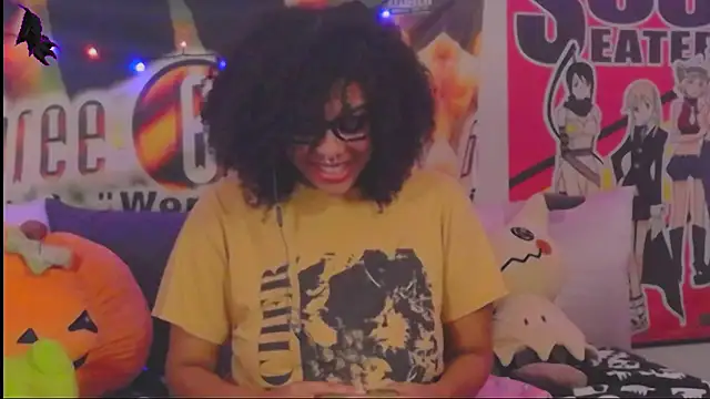 Snapshot of N1NT3NDH03 chatting on 12-13-24, 06:00 N1NT3NDH03 online show from 12-13-24, 06:00