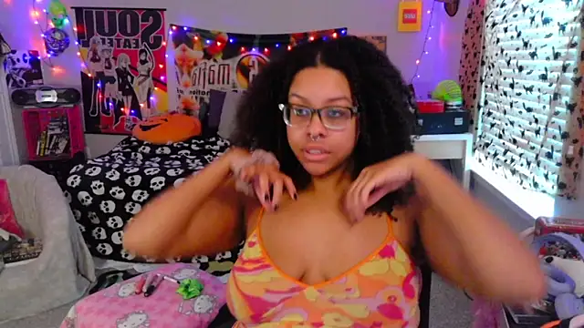 Snapshot of N1NT3NDH03 chatting on 09-26-25, 12:34 N1NT3NDH03 online show from 09-26-25, 12:34