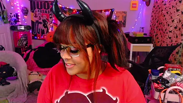 Snapshot of N1NT3NDH03 chatting on 10-28-25, 05:39 N1NT3NDH03 online show from 10-28-25, 05:39