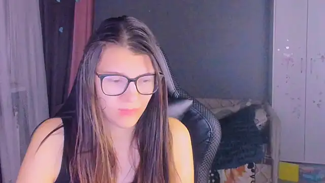 MollyLollipop online show from 03-12-26, 06:01